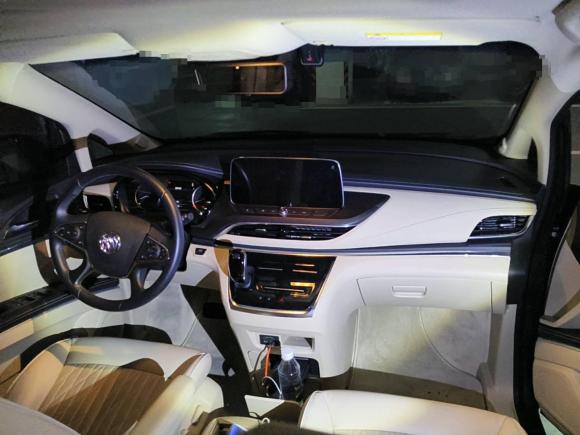 [深圳·粤B] 二手别克别克GL82023款 陆上公务舱 尊贵型