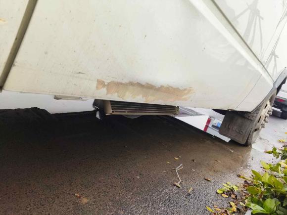 [上海·苏E] 二手依维柯依维柯得意2017款 2.5T A35客车5-7座47Z5