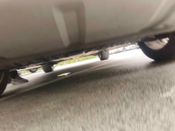 [上海·沪D] 二手路虎发现神行2015款 2.0T HSE LUXURY