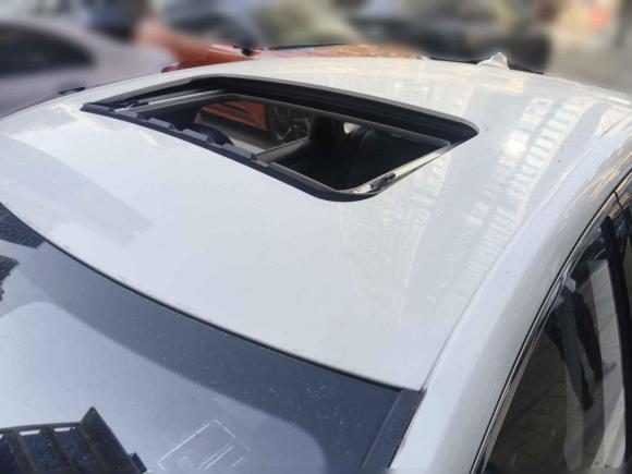 [深圳·粤B] 二手荣威荣威i6新能源2017款 45T 混动互联智享版