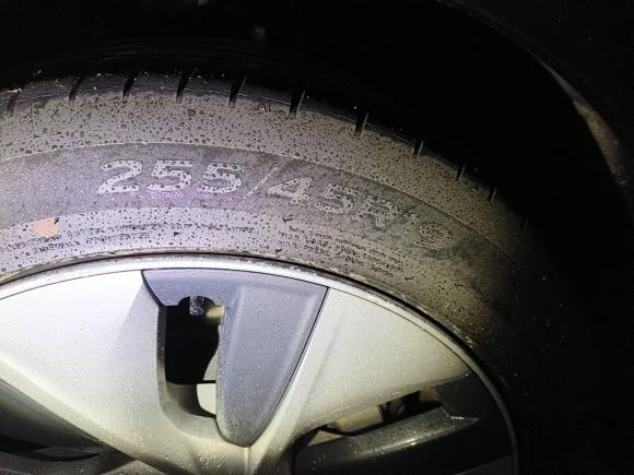 [上海·沪A] 二手特斯拉Model Y2021款 长续航全轮驱动版