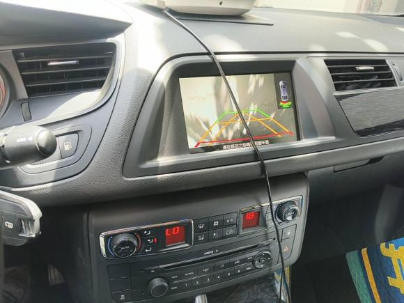 [上海·沪A] 二手雪铁龙雪铁龙C52014款 2.0L 自动尊享型