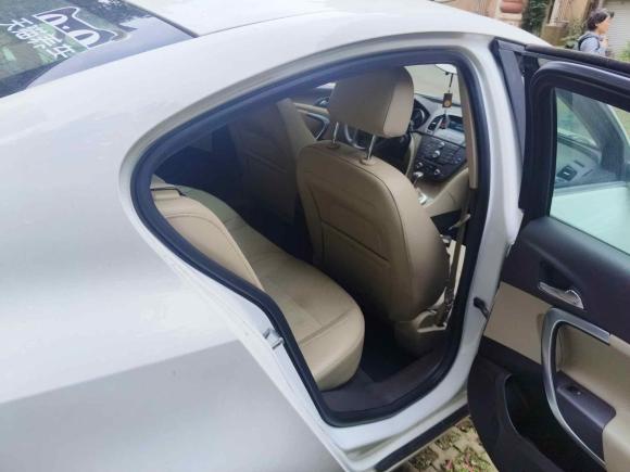 [南京·苏A] 二手别克君威2012款 2.0L 舒适版