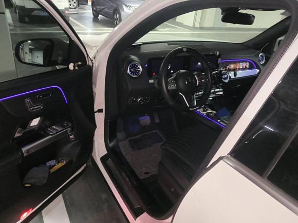 [青岛·鲁B] 二手奔驰奔驰GLB2023款 GLB 220 时尚型