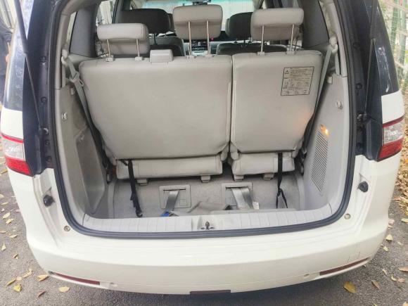 [上海·沪C] 二手纳智捷大7 MPV2013款 2.0T 精英型