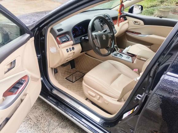 [南通·苏F] 二手丰田皇冠2012款 2.5L Royal 真皮版