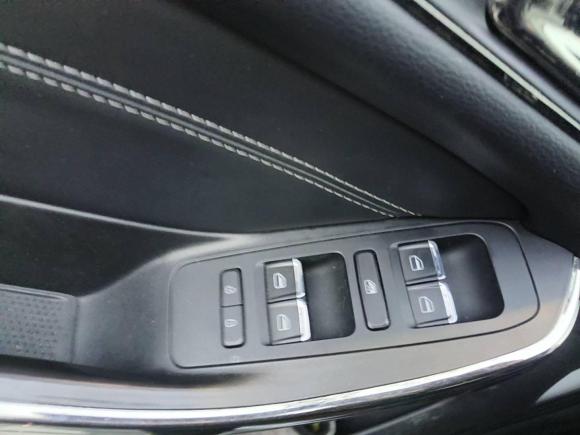 [杭州·皖S] 二手奇瑞瑞虎82018款 1.5TCI 手动尊贵型 5座