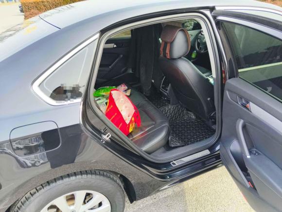 [青岛·鲁U] 二手大众帕萨特2014款 1.8TSI DSG尊荣版