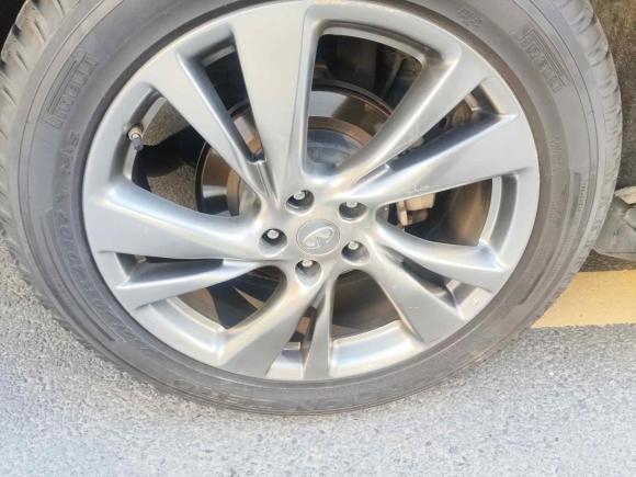 [深圳·粤B] 二手英菲尼迪英菲尼迪QX602014款 2.5 S/C Hybrid 两驱卓越版