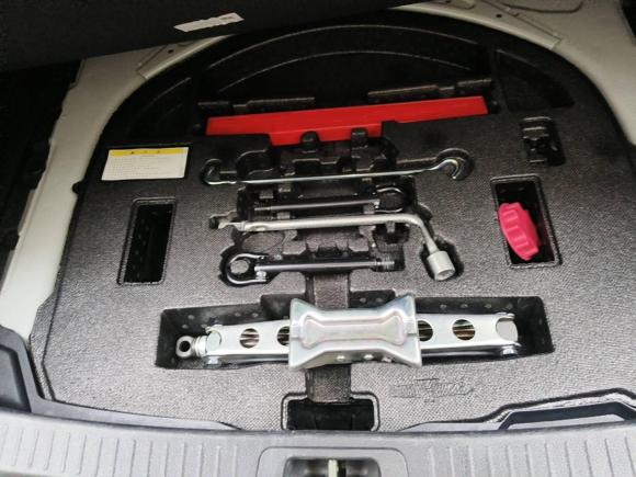 [南昌·赣A] 二手丰田雷凌2021款 双擎 1.8H E-CVT豪华版