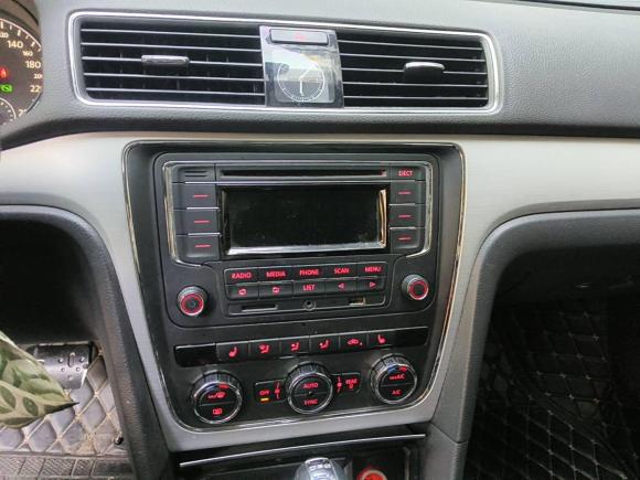 [武汉·鄂A] 二手大众帕萨特2014款 1.4TSI DSG蓝驱技术版