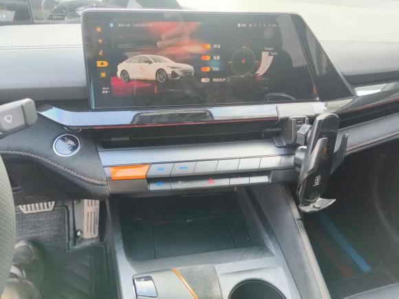 [合肥·湘A] 二手长安长安UNI-V2022款 1.5T 运动版