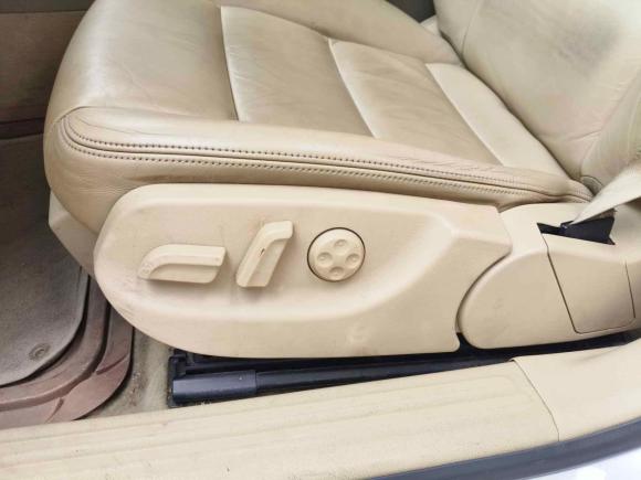[成都·川A] 二手奥迪奥迪A6L2005款 4.2L quattro 至尊旗舰型