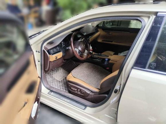 [成都·川A] 二手雷克萨斯雷克萨斯ES2015款 200 精英版