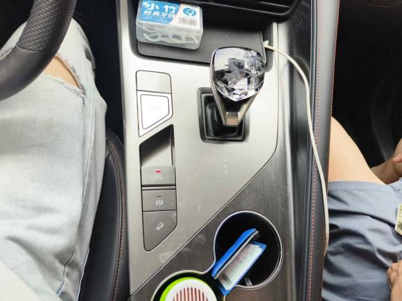 [上海·沪A] 二手荣威荣威RX5新能源2023款 eRX5 超混尊荣版