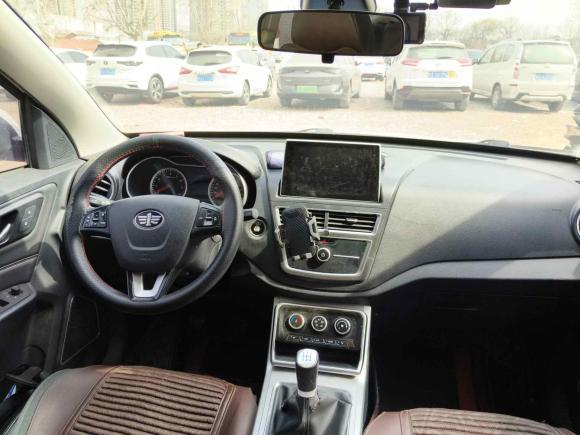 [西安·陕U] 二手奔腾奔腾X402019款 1.6L 手动豪华型 国VI