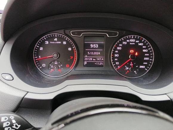 [上海·沪B] 二手奥迪奥迪Q32015款 30 TFSI 舒适型