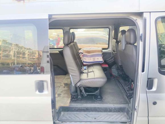 [上海·沪M] 二手福特新世代全顺2009款 2.4T柴油标准型短轴中顶国III