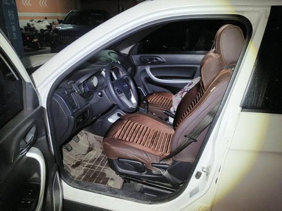 [武汉·鄂A] 二手长安长安CS352016款 1.6L 手动豪华型 国V