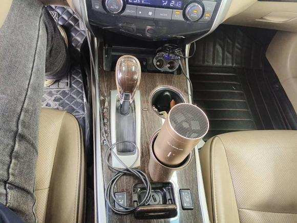 [广州·粤A] 二手日产天籁2015款 公爵 2.5L XV欧冠荣耀版