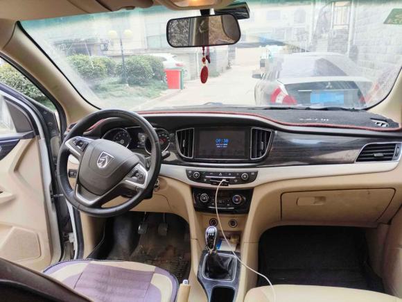 [义乌·浙G] 二手宝骏宝骏7302016款 1.5L 手动豪华型 7座