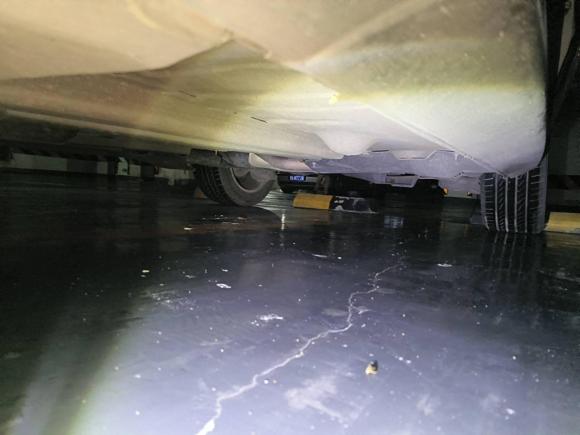 [成都·川A] 二手标致标致30082015款 2.0L 自动潮流版