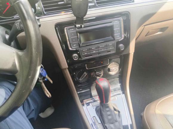 [广州·粤A] 二手大众宝来2014款 1.6L 自动舒适型