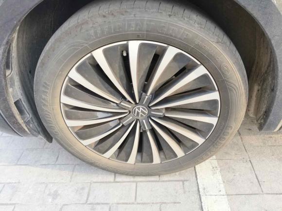 [上海·苏F] 二手大众威然2023款 380TSI 尊贵版