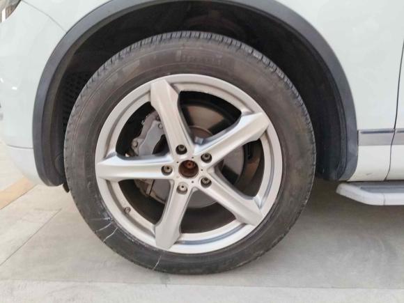 [深圳·粤B] 二手大众途锐2011款 3.0TSI 高配型