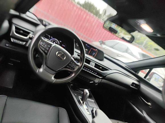 [济南·鲁A] 二手雷克萨斯雷克萨斯UX新能源2020款 300e 纯·悦版