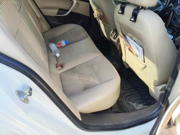 [南京·苏A] 二手别克君威2014款 2.0L 领先时尚型