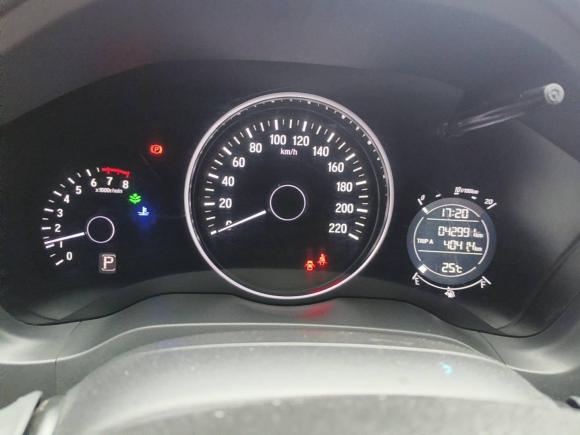 [西安·陕U] 二手本田缤智2015款 1.8L CVT两驱精英型