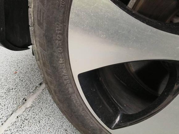 [无锡·苏B] 二手奔驰奔驰GLC2018款 GLC 300 4MATIC 动感型