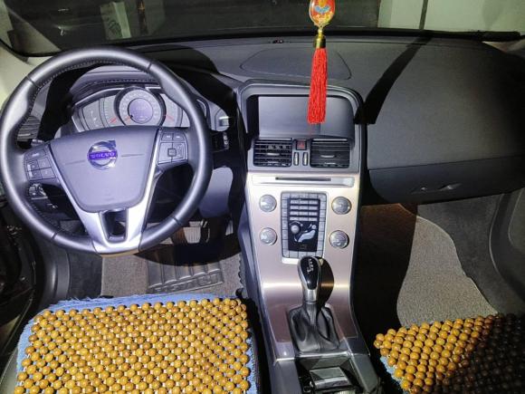 [深圳·粤B] 二手沃尔沃沃尔沃XC602017款 T5 AWD 智进升级版