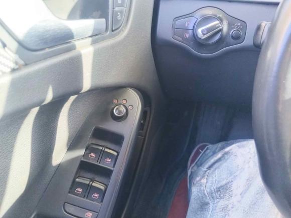 [金华·浙G] 二手奥迪奥迪A4L2012款 2.0 TFSI 自动舒适型