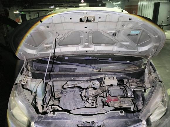 [青岛·鲁B] 二手日产日产NV2002011款 1.6L 223座 尊雅型