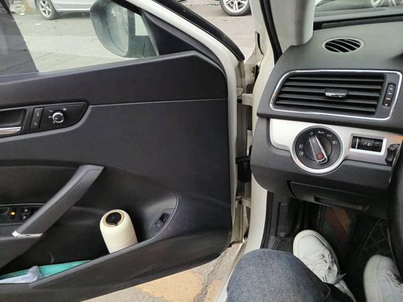 [苏州·苏E] 二手大众帕萨特2011款 1.4TSI 手动尊荣版