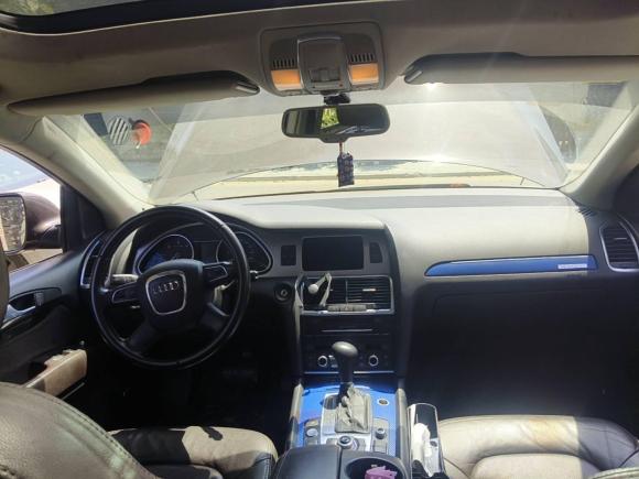 [上海·沪E] 二手奥迪奥迪Q72010款 3.0 TDI quattro 领先型