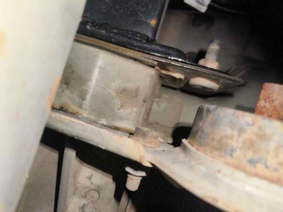 [南京·苏A] 二手别克君越2013款 2.4L SIDI豪华舒适型