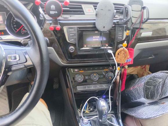 [上海·沪J] 二手大众途安2016款 途安L 280TSI DSG豪华版