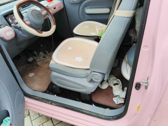 [青岛·鲁B] 二手奔腾奔腾小马2025款 222km 灵动马