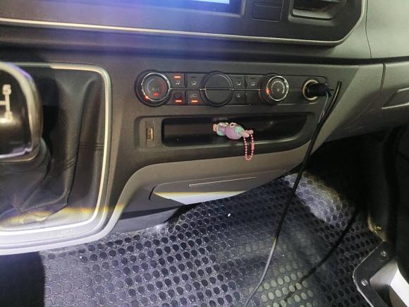 [宁波·浙B] 二手上汽大通MAXUS新途V802023款 2.0T 手动经典傲运通长轴中顶6/7/8/9座