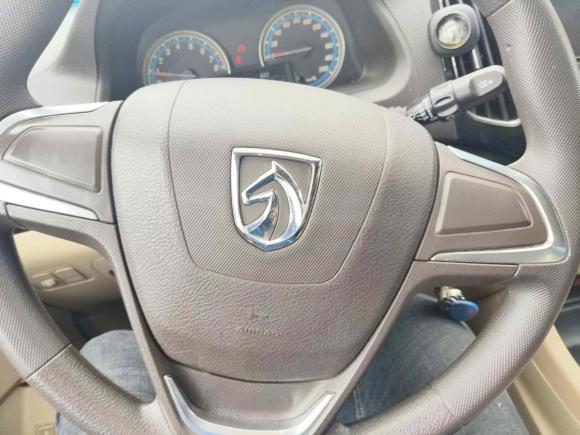 [广州·粤L] 二手宝骏宝骏7302014款 1.5L 手动舒适型 7座