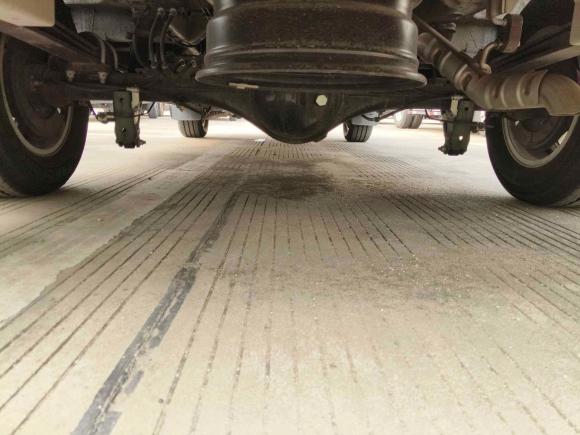 [常州·苏D] 二手上汽大通MAXUS新途V902022款 2.0T手动VAN后驱长轴高顶后单胎3座