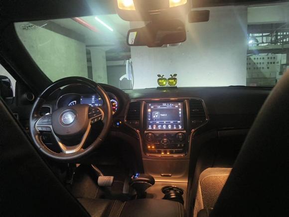 [佛山·粤X] 二手Jeep大切诺基2014款 3.0L 旗舰尊悦版