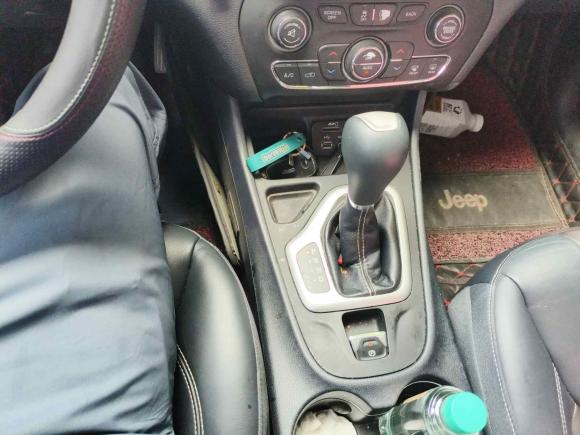 [苏州·苏U] 二手Jeep自由光2016款 2.4L 领先版