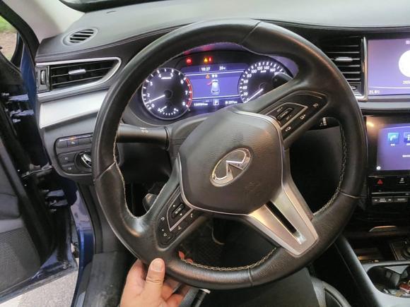 [杭州·沪C] 二手英菲尼迪英菲尼迪QX502018款 2.0T 两驱时尚版