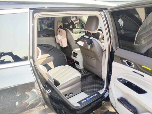 [深圳·粤B] 二手福特领裕2023款 EcoBoost 225 尊领型PLUS 7座（2/2/3）