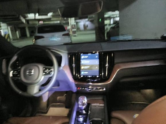 [杭州·浙A] 二手沃尔沃沃尔沃XC602022款 B5 四驱智远豪华版