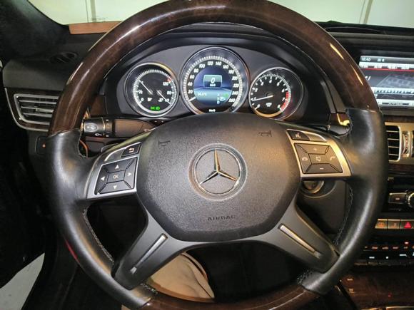 [深圳·粤B] 二手奔驰奔驰E级2014款 改款 E 300 L